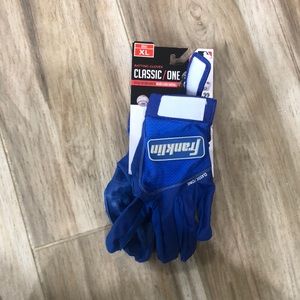 Brand New. Franklin adult XL batting gloves